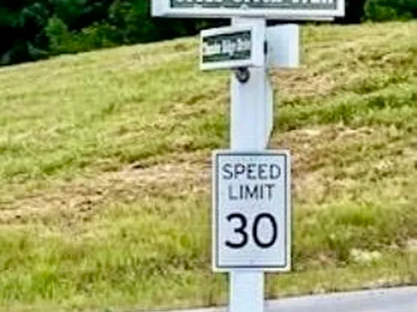 425 Cross Creek Trl, South Pittsburg, TN 37380