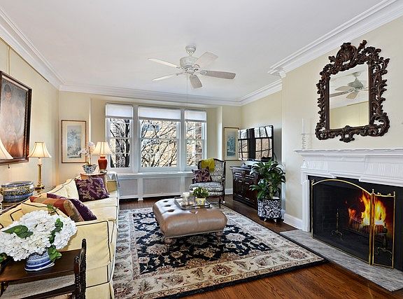 5th image of 1501 Hinman Ave APT 5A