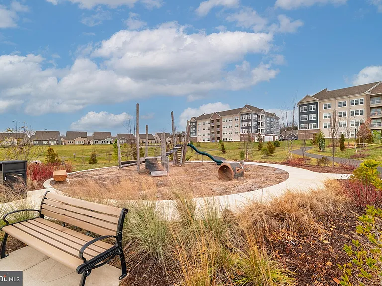 21630 Hawksbill High Cir #204 — Photo 38