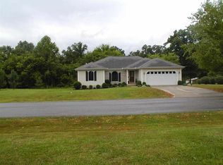38 Pebble Brook Dr, Benton, KY 42025