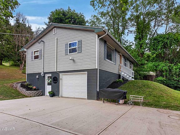 5th image of 1540 Bloomingrove Rd