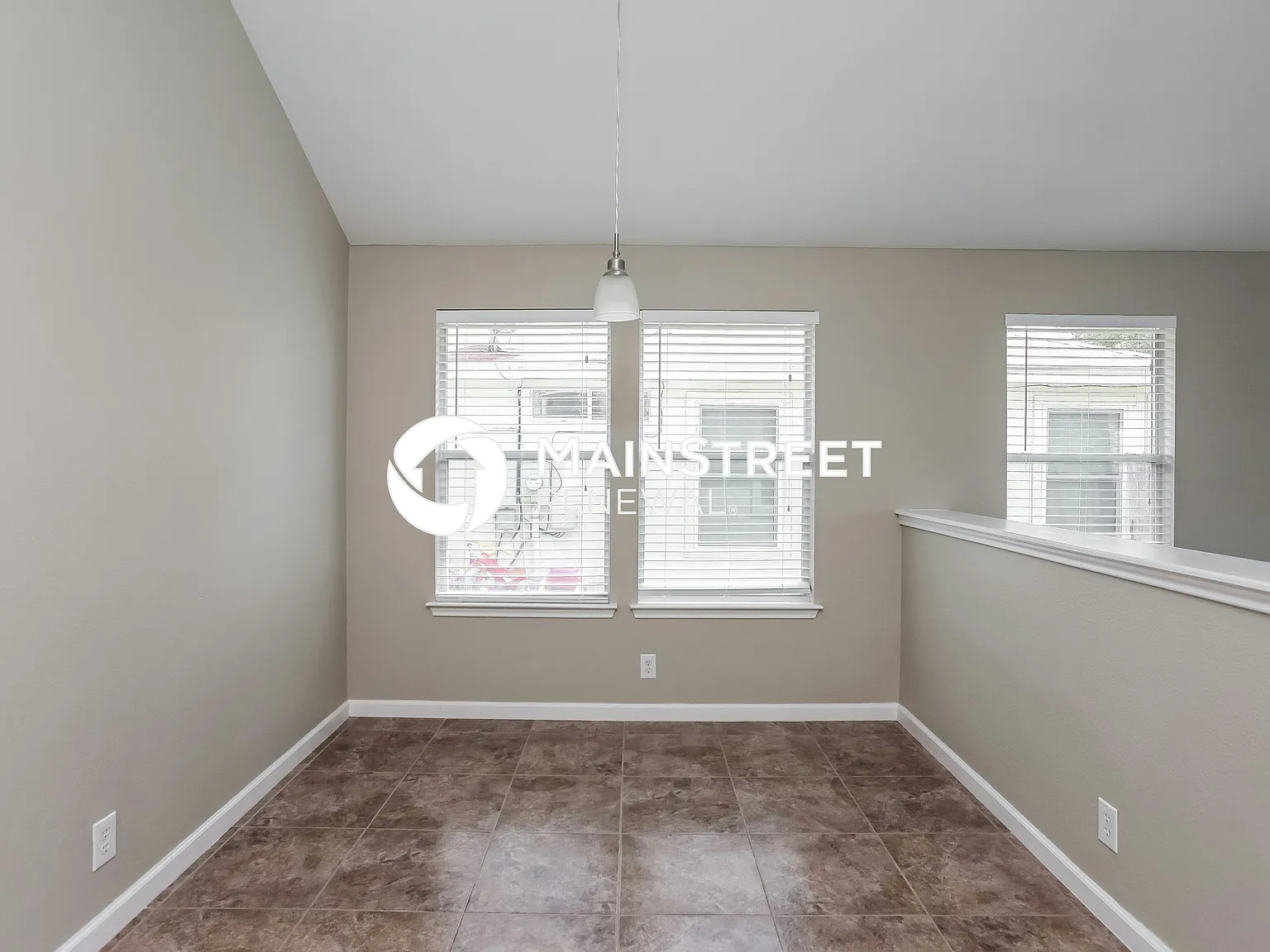 8430 Whitebrush — Photo 4
