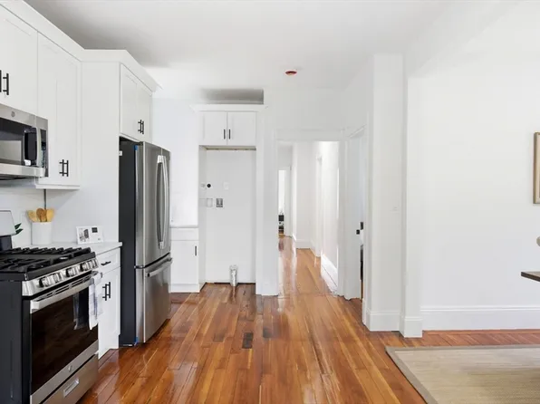 82 Horace St Floor 2, Boston, MA 02128