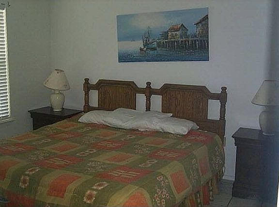 5th image of 5601 Gulf Blvd #107