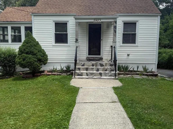 2923 Fairhill Rd, Fairfax, VA 22031