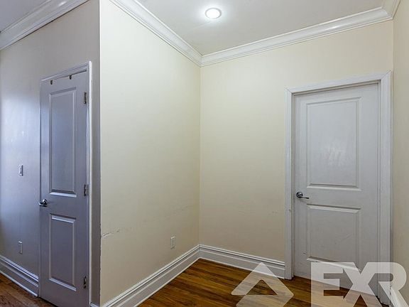 3rd image of 709 Dekalb Ave APT 22