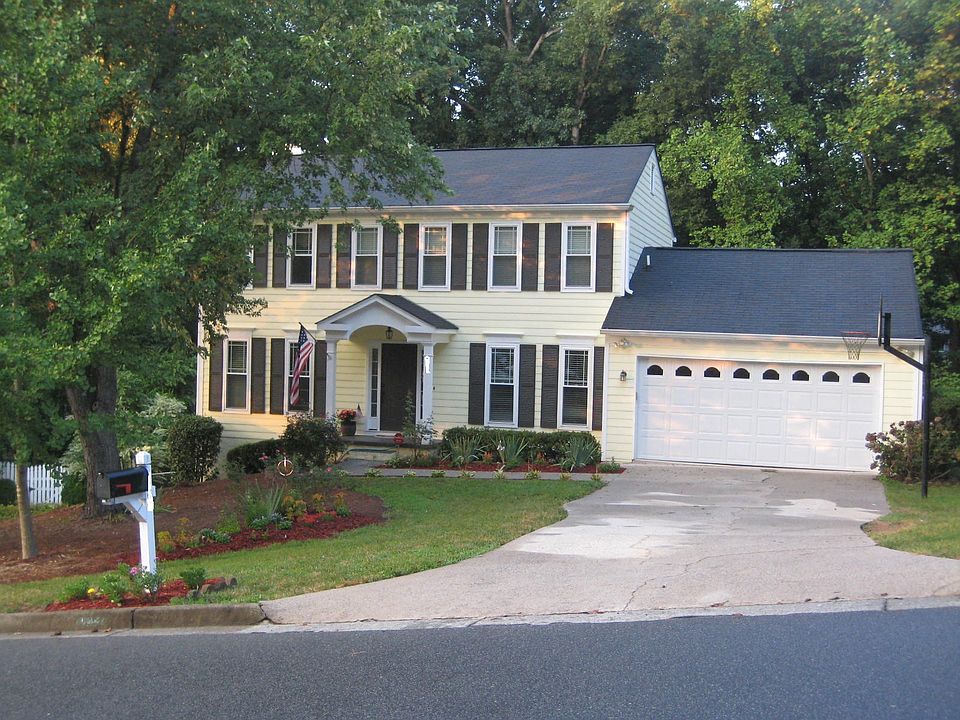 1st image of 695 Crab Orchard Dr