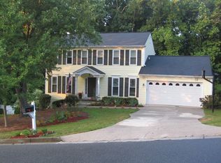 695 Crab Orchard Dr, Roswell, GA 30076