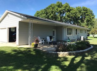 316 Ridge Rd, Le Sueur, MN 56058