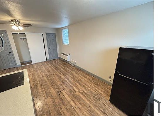5th image of 311 N 16th St APT 14