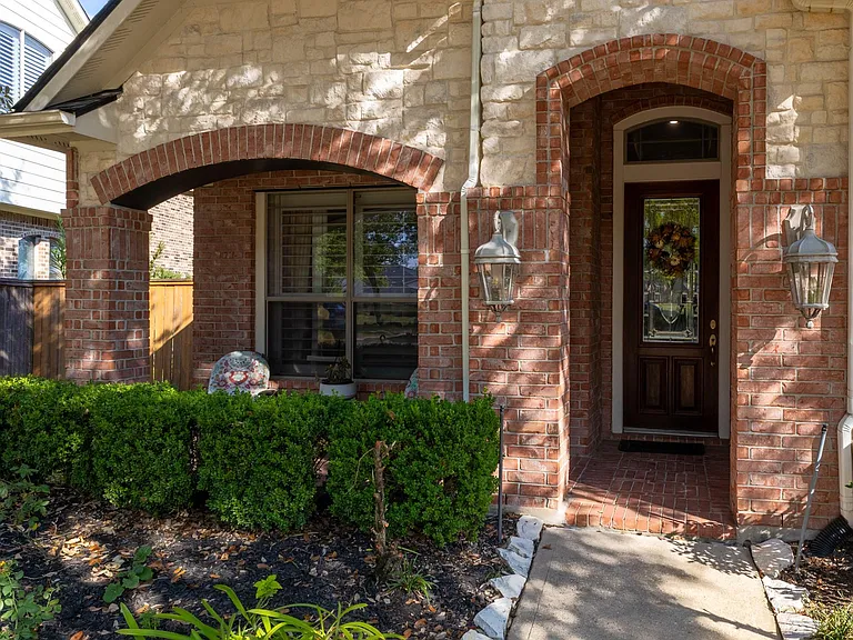 8407 Iron Tree Ln — Photo 2