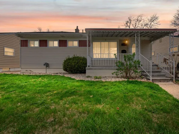 26101 Compson St, Roseville, MI 48066