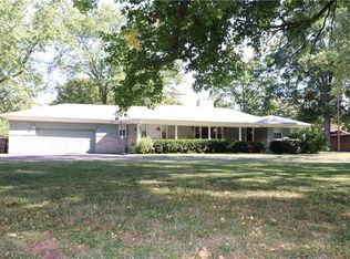 2710 Chamberlin Dr, Indianapolis, IN