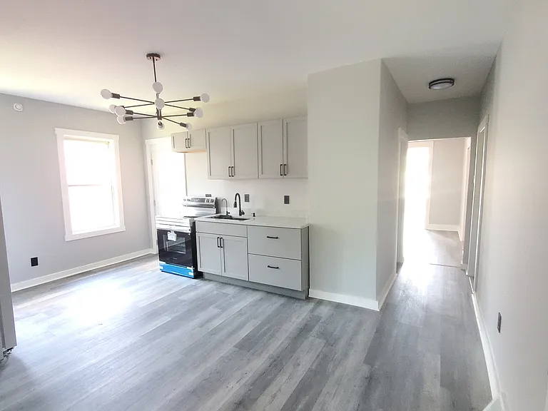 767 Rutger St #2 — Photo 1