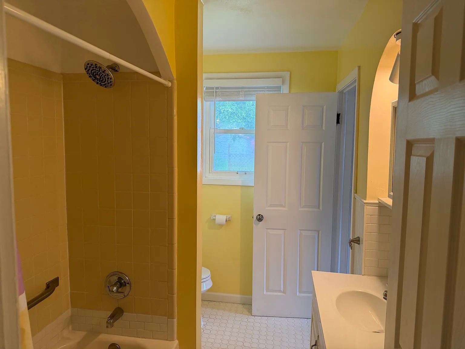 2 bed, 934 sqft, $1,500 — Photo 3