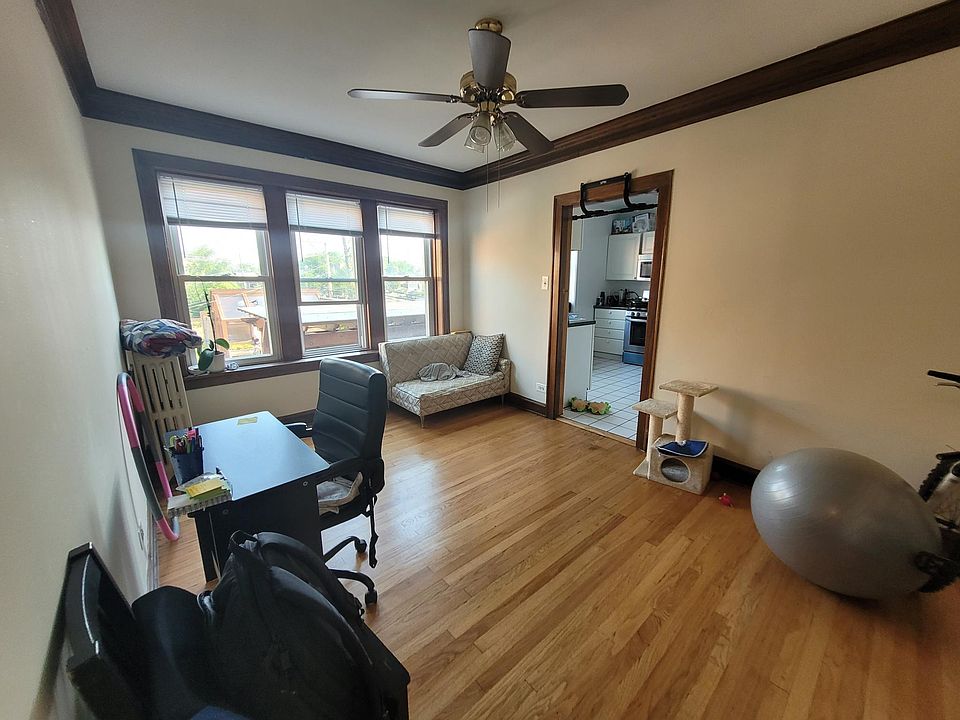 1st image of 1724 W Ainslie St #2