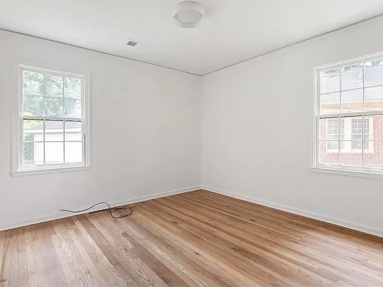corner bedroom
