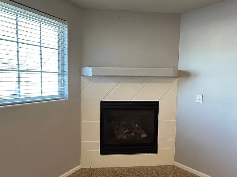 817 Lake Vista Dr — Photo 25