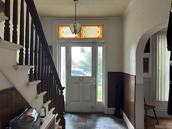 2nd image of 1285 Grange Hall Rd
