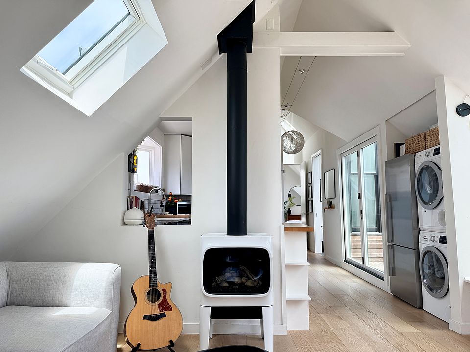 Remote-controlled gas-powered fireplace.