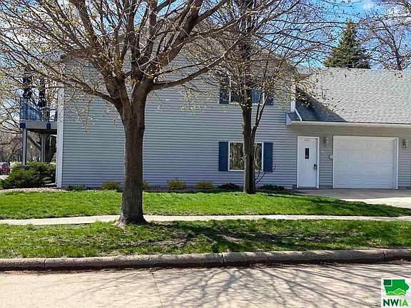 2nd image of 815 E Lakeshore Dr Unit 3