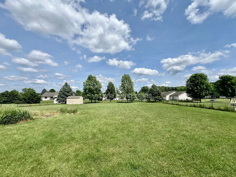 53641 Rolling Meadow Blvd — Photo 26