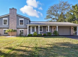 71 Marble Dr, Rochester, NY 14615