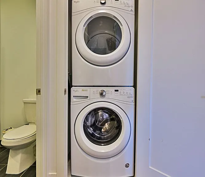 38 Cameron St #610 — Photo 35