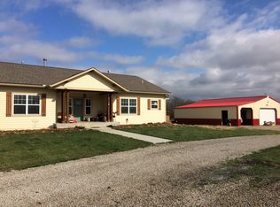 996 E 650th Rd, Lawrence, KS 66047