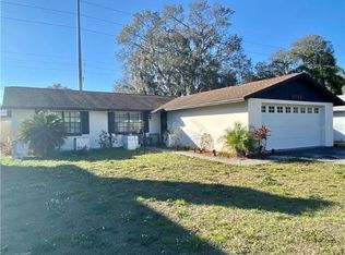 4017 Eastridge Dr, Valrico, FL 33596