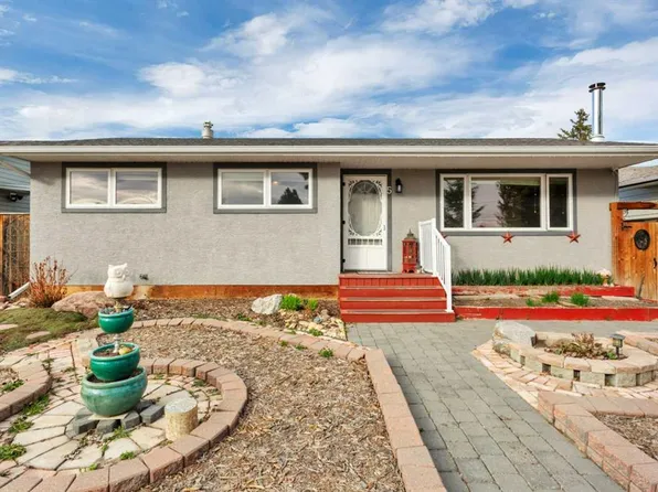 5 W Freemont Close, Red Deer, AB T4N 4Y5