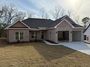 307 Old Village Rd, Ozark, AL 36360