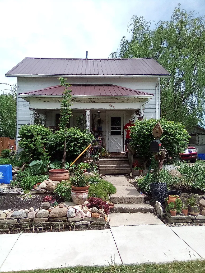 256 Barnhart St photo 1