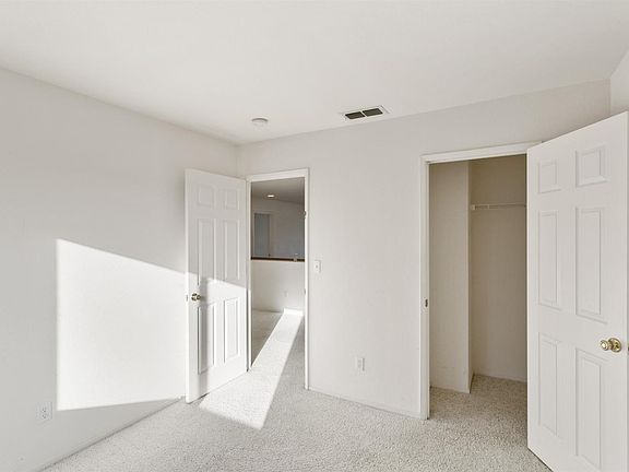 3rd image of 619 Bridgeford Dr