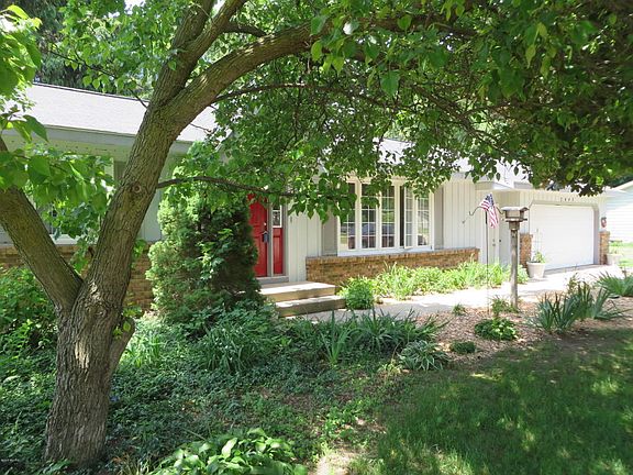 4th image of 2448 Valarie Dr