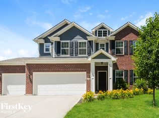 2020 Eagles Ridge Dr, Cicero, IN 46034