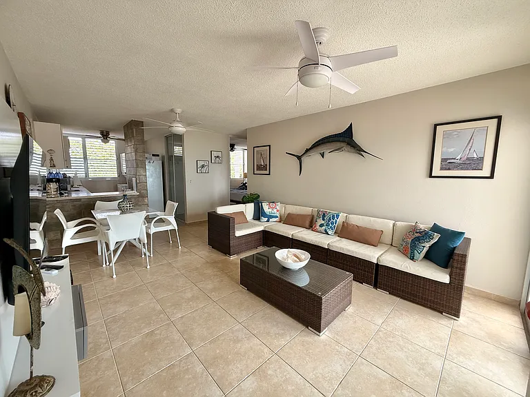 Ocean Dr #B-4 — Photo 3