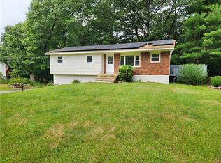 3 Sagamore Dr, Otisville, NY 10963