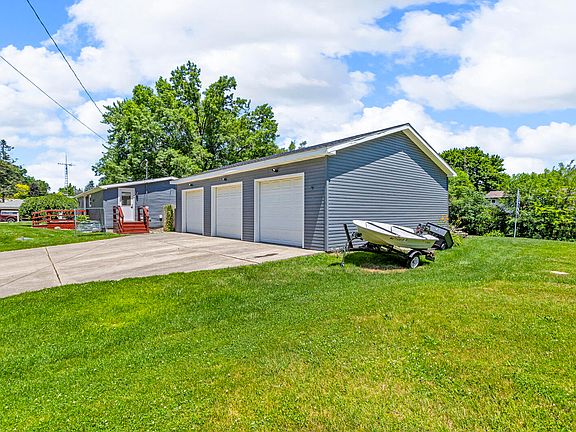 4th image of 2935 Shady Dr
