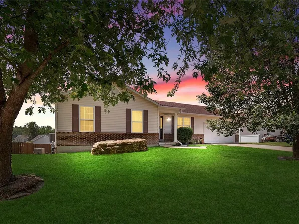 354 Santa Cruz Dr, Moscow Mills, MO 63362