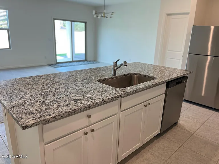 4422 N 100th Dr — Photo 3