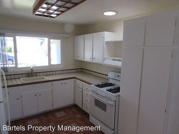 3rd image of 3136 Deseret Dr