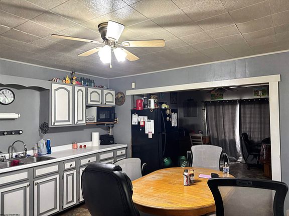 5th image of 1021 Clover Run Rd