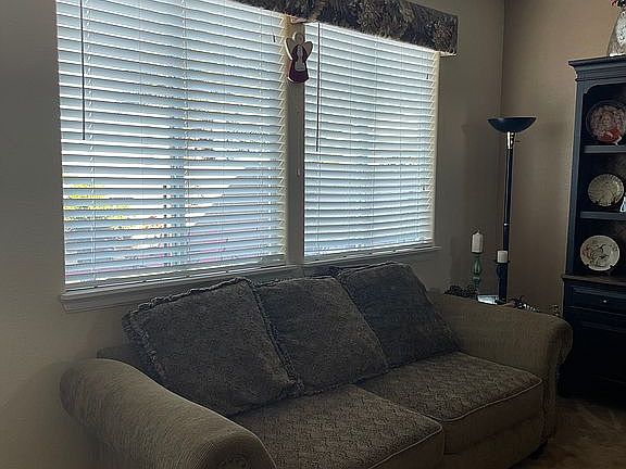 5th image of 7024 Shimmering Ave