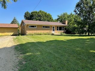 10502 Seaman Rd, Hebron, IL 60034