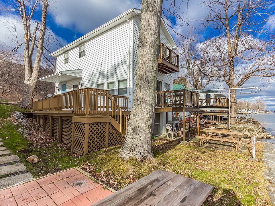 1st image of 6267 Lakes End Ln