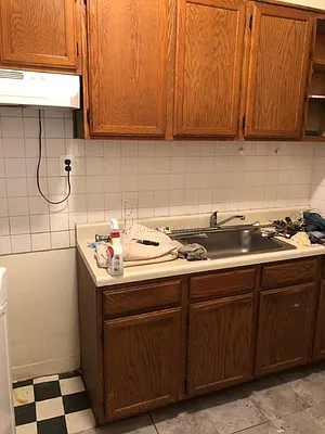 Rented by Bouklis Group | media 9