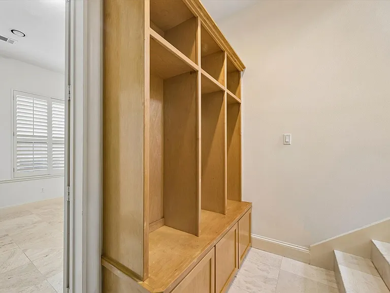 6906 Sewanee St — Photo 27