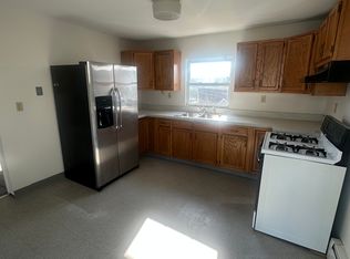 226 Maple St #1W, Naugatuck, CT 06770