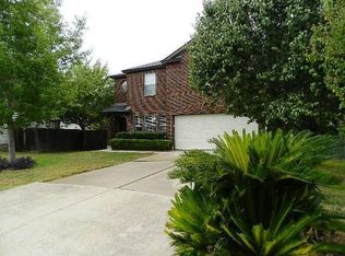 611 Fairfield Dr, Kyle, TX 78640
